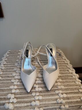 Nine West White Pointed-Toe Slingback Pumps